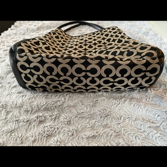 Coach shoulder bag - Picture 2 of 7